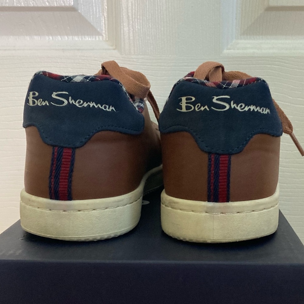 Ben Sherman Size 5 "Hardie" Brown Leather Sneakers - Picture 4 of 8
